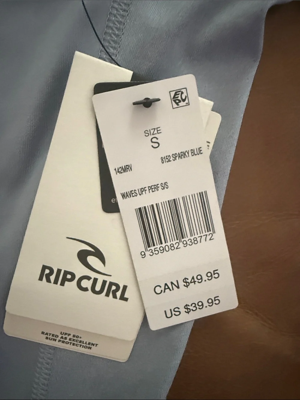 Rip Curl Light gray/blueMen's small Short-Sleeve Rash Guard with Black Logo. NWT